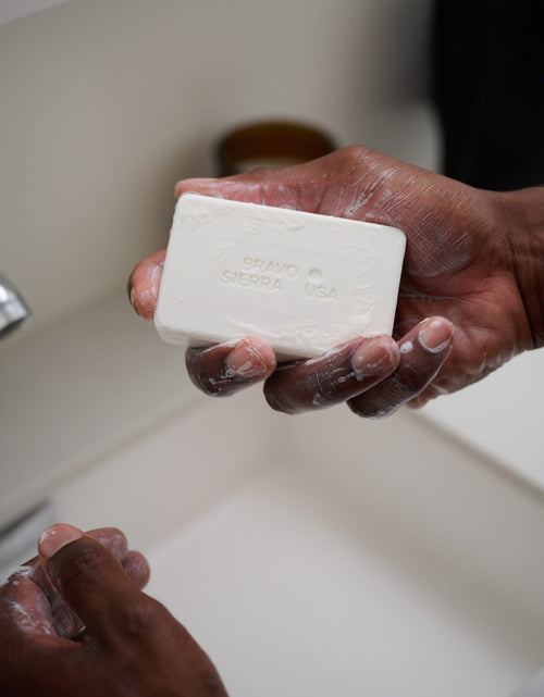 Load image into Gallery viewer, FACE &amp; BODY CLEANSING BAR
