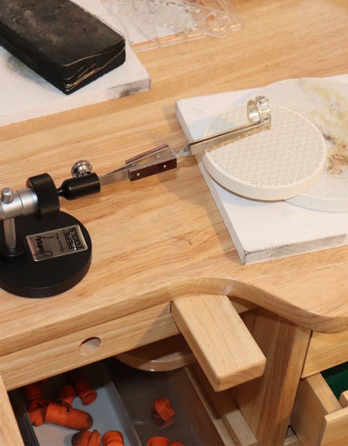 Load image into Gallery viewer, Whaley Adjustable Third Hand - Signature Series by Jay Whaley
